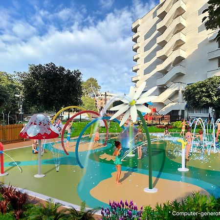 Hotel Marinada Salou Exterior foto