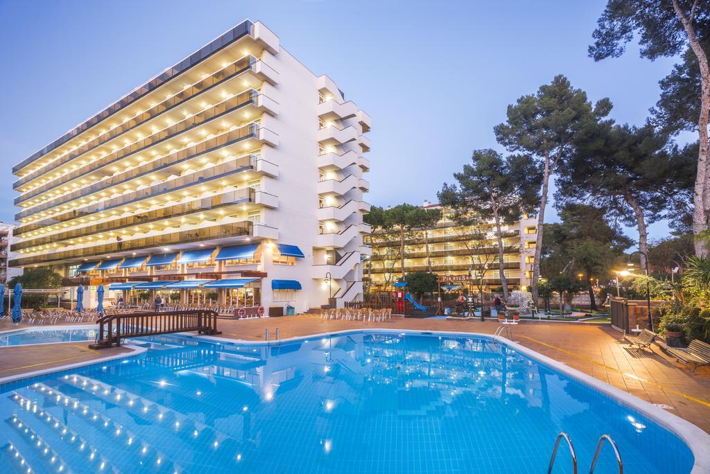 Hotel Marinada Salou Exterior foto