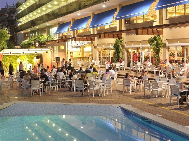 Hotel Marinada Salou Exterior foto